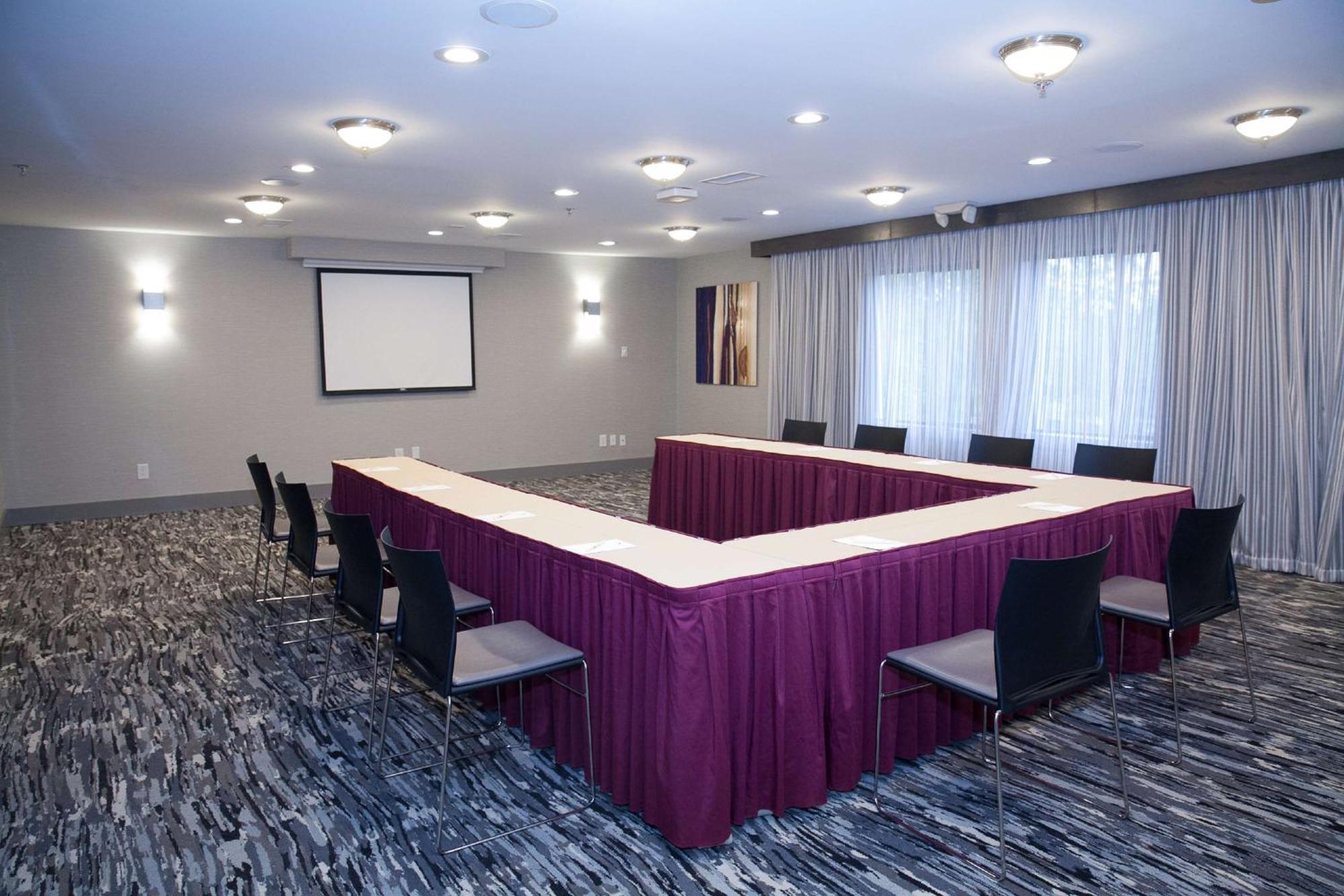 Doubletree By Hilton Atlanta Alpharetta-Windward Hotel Exterior photo