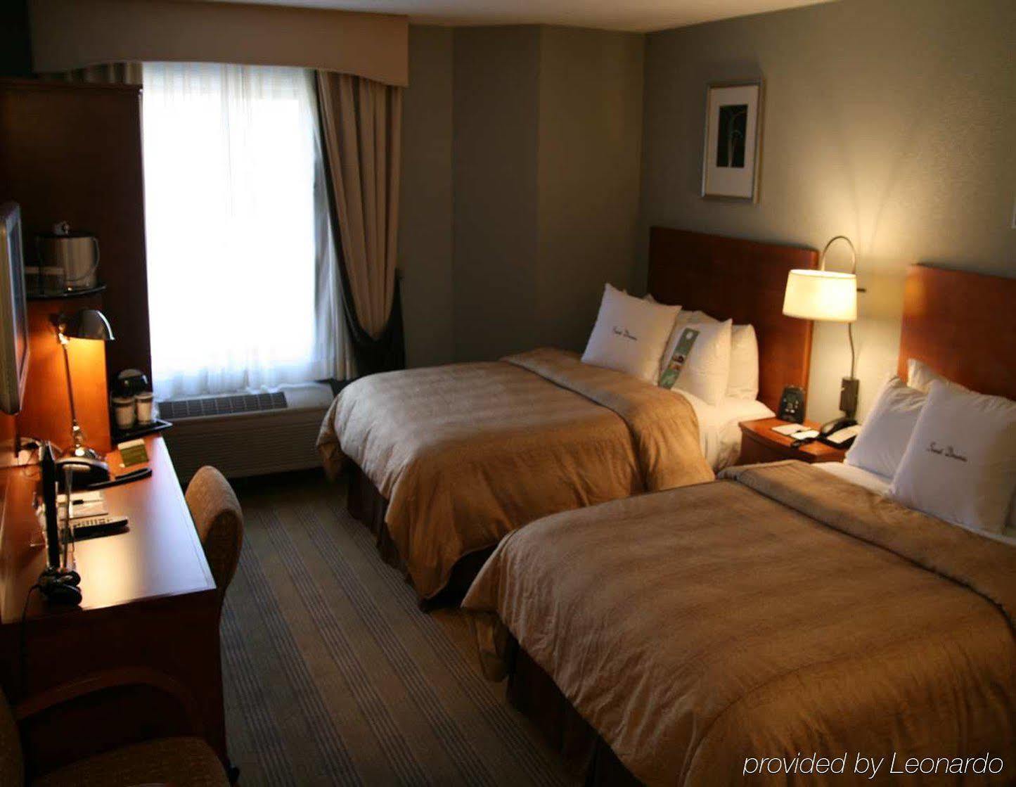 Doubletree By Hilton Atlanta Alpharetta-Windward Hotel Exterior photo