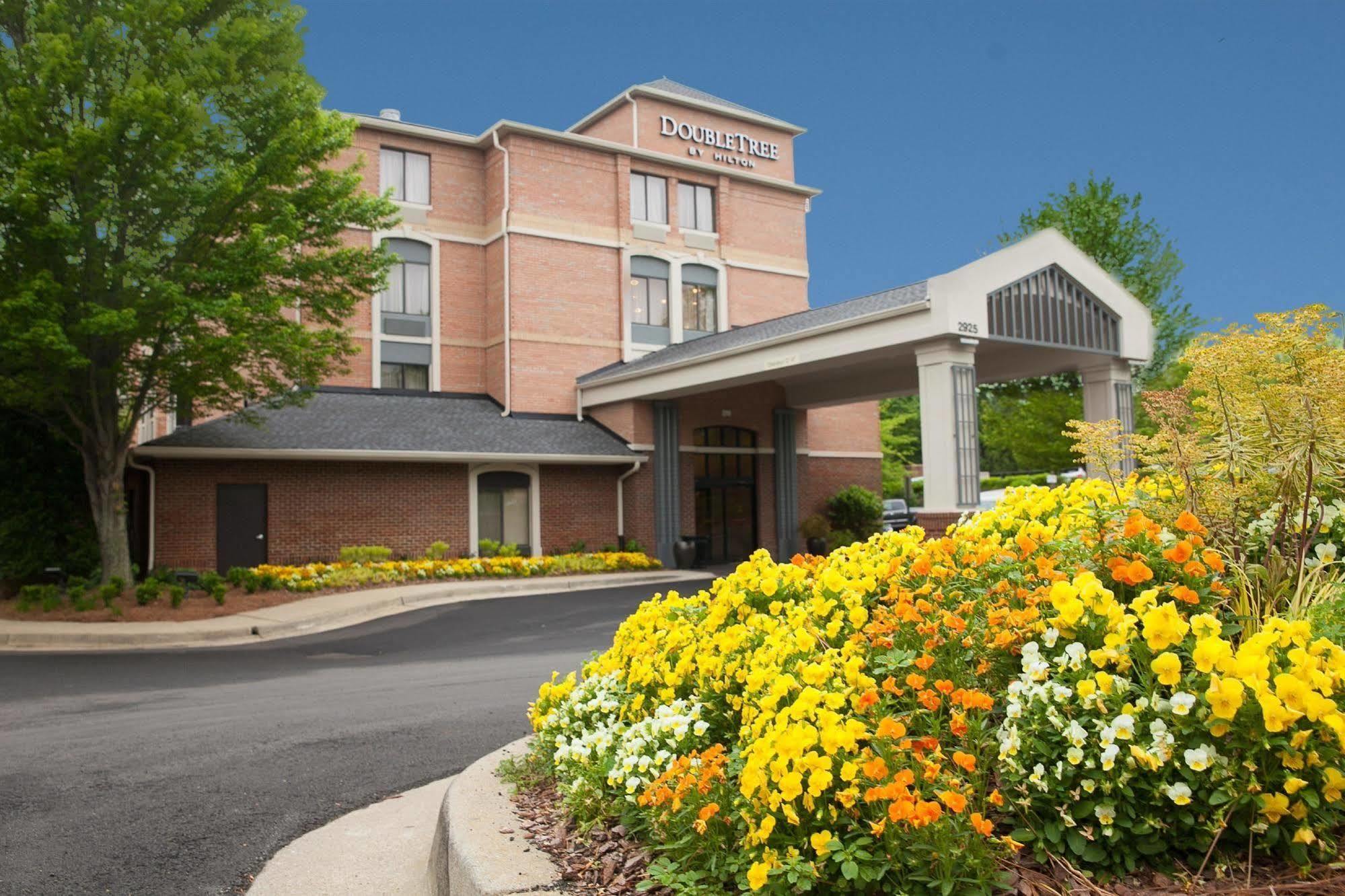 Doubletree By Hilton Atlanta Alpharetta-Windward Hotel Exterior photo